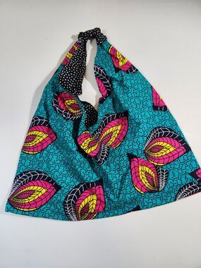 Vibrant Hobo-Style Bento Bag Minimalist Cotton Wax Print Polka Dot Reversible